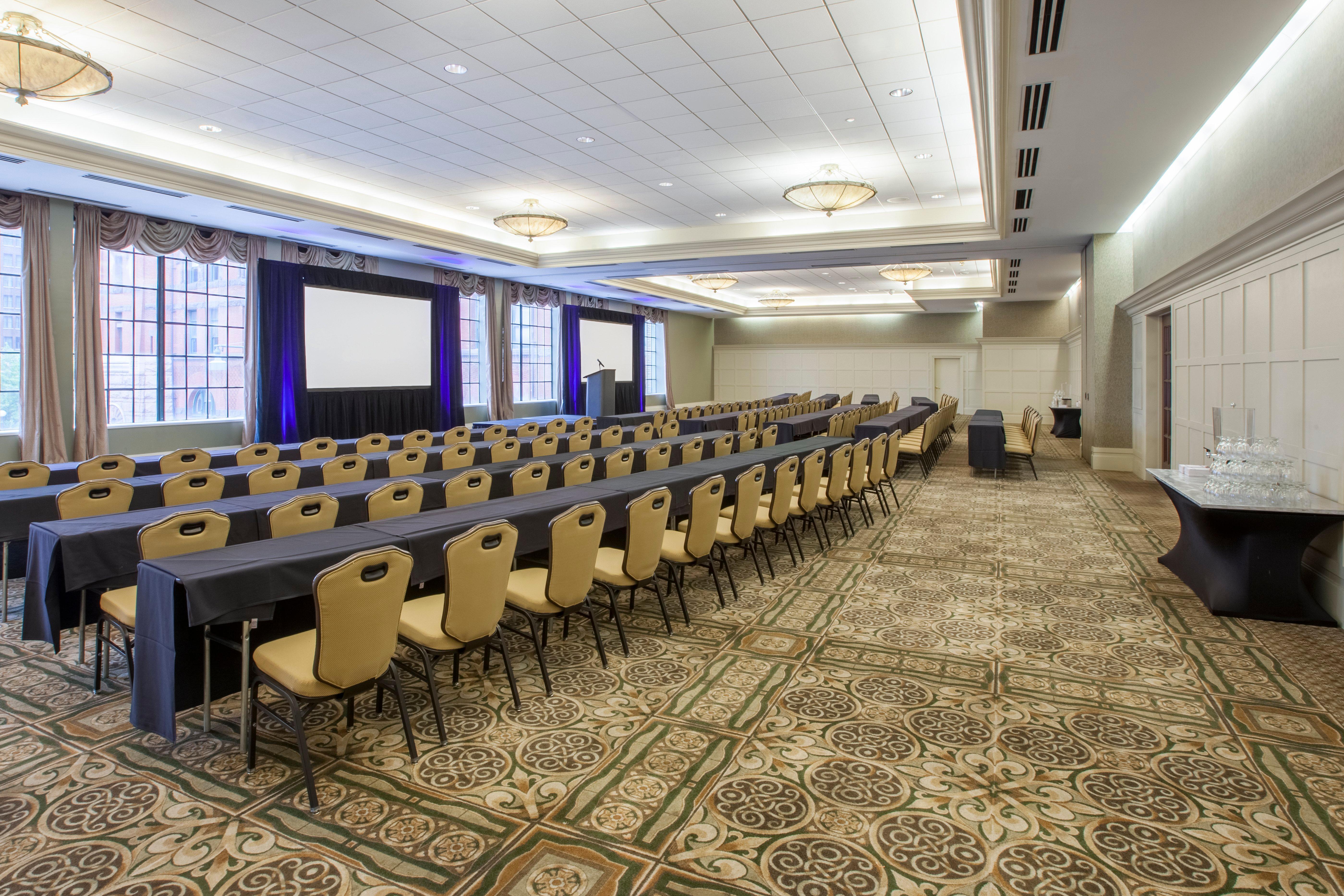 Crowne Plaza Indianapolis-Dwtn-Union Stn By Ihg Otel Dış mekan fotoğraf