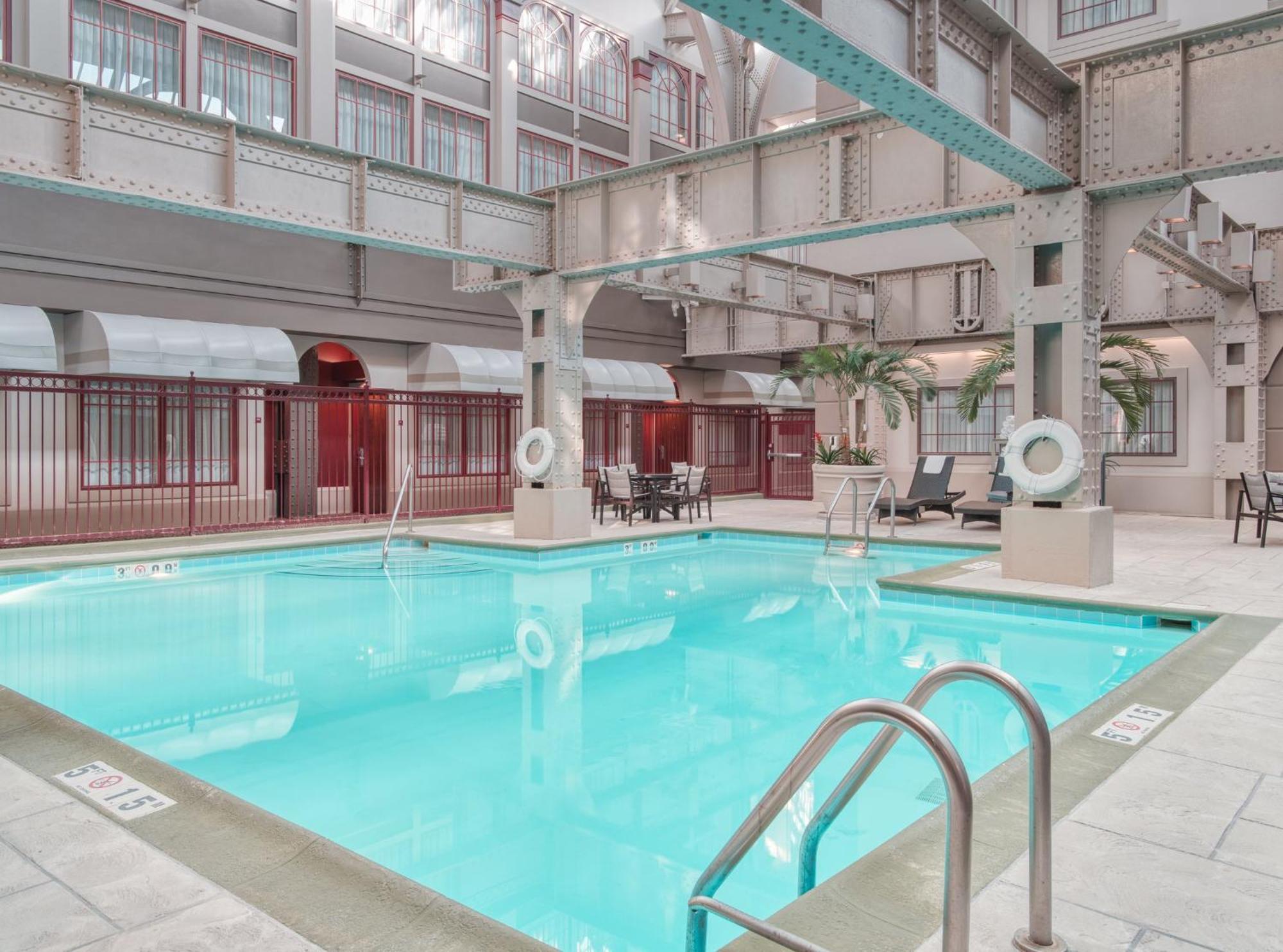 Crowne Plaza Indianapolis-Dwtn-Union Stn By Ihg Otel Dış mekan fotoğraf