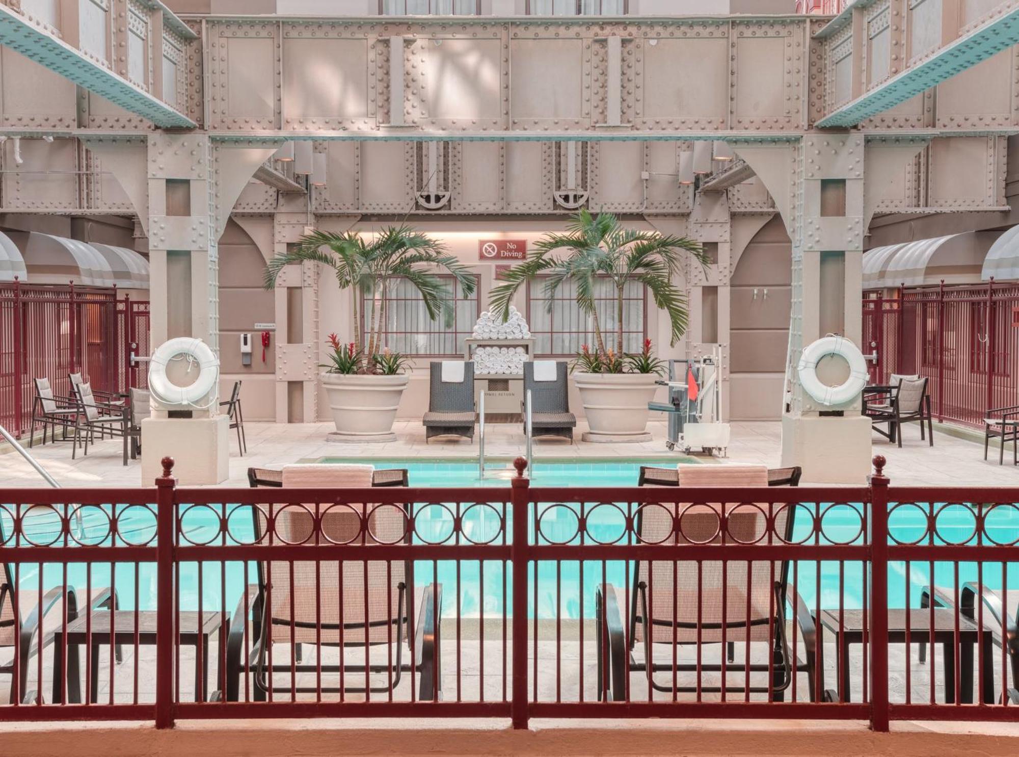 Crowne Plaza Indianapolis-Dwtn-Union Stn By Ihg Otel Dış mekan fotoğraf