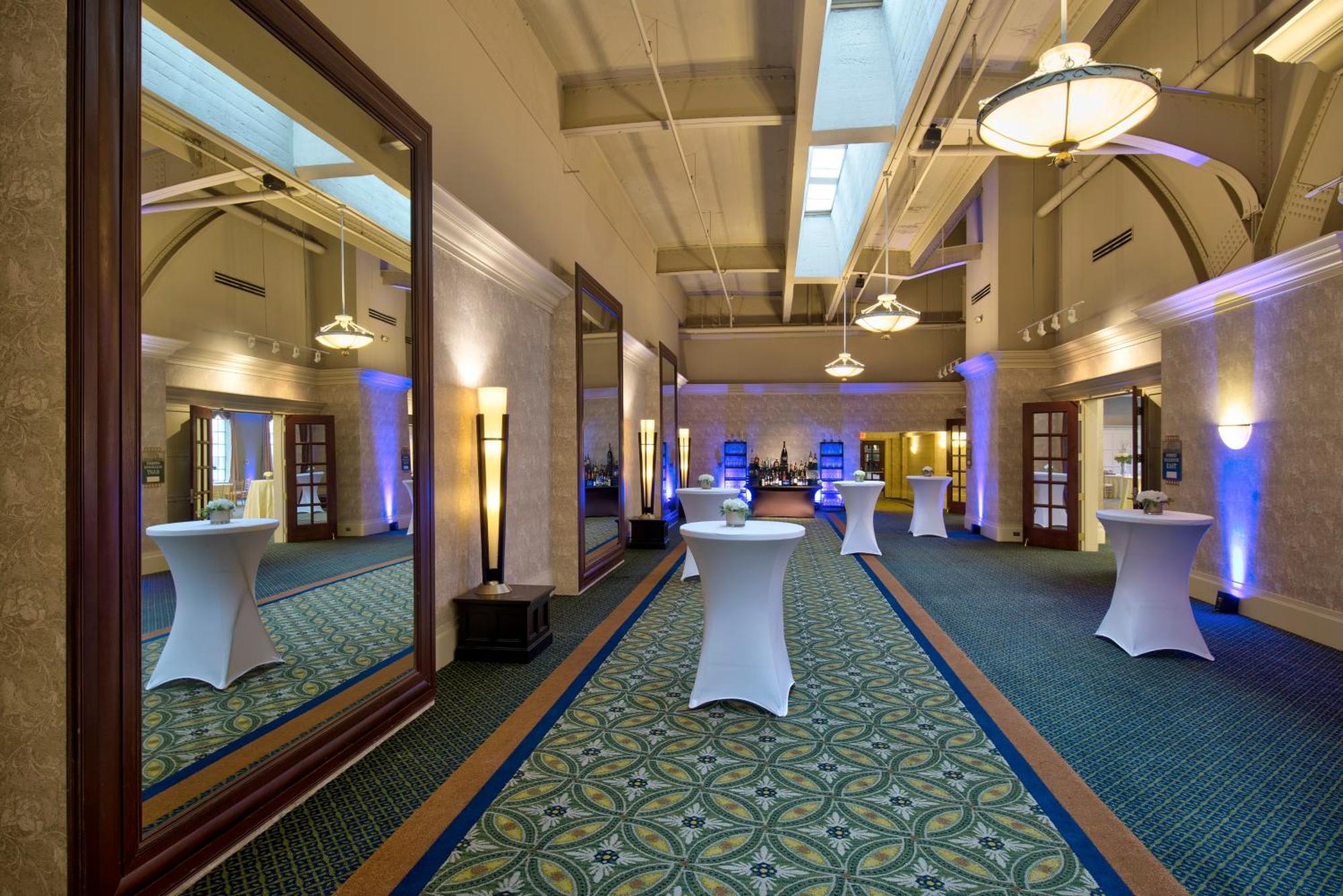 Crowne Plaza Indianapolis-Dwtn-Union Stn By Ihg Otel Dış mekan fotoğraf